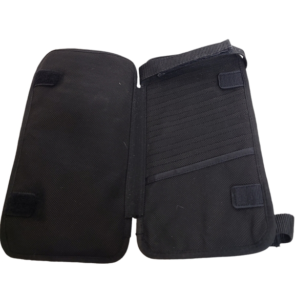 CASE LOGIC Car Sun Visor 12 CD Holder Black Holographic - Picture 4 of 4